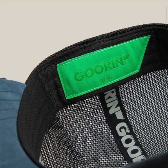 Goorin Bros. "Uh Huh King" Trucker Hat.
Elvis. NWT SOLD OUT! - Picture 12 of 14